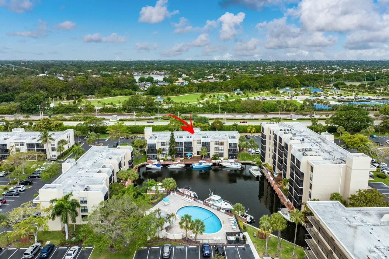 10 Royal Palm Way Unit 202, Boca Raton, FL 33432 photo 2