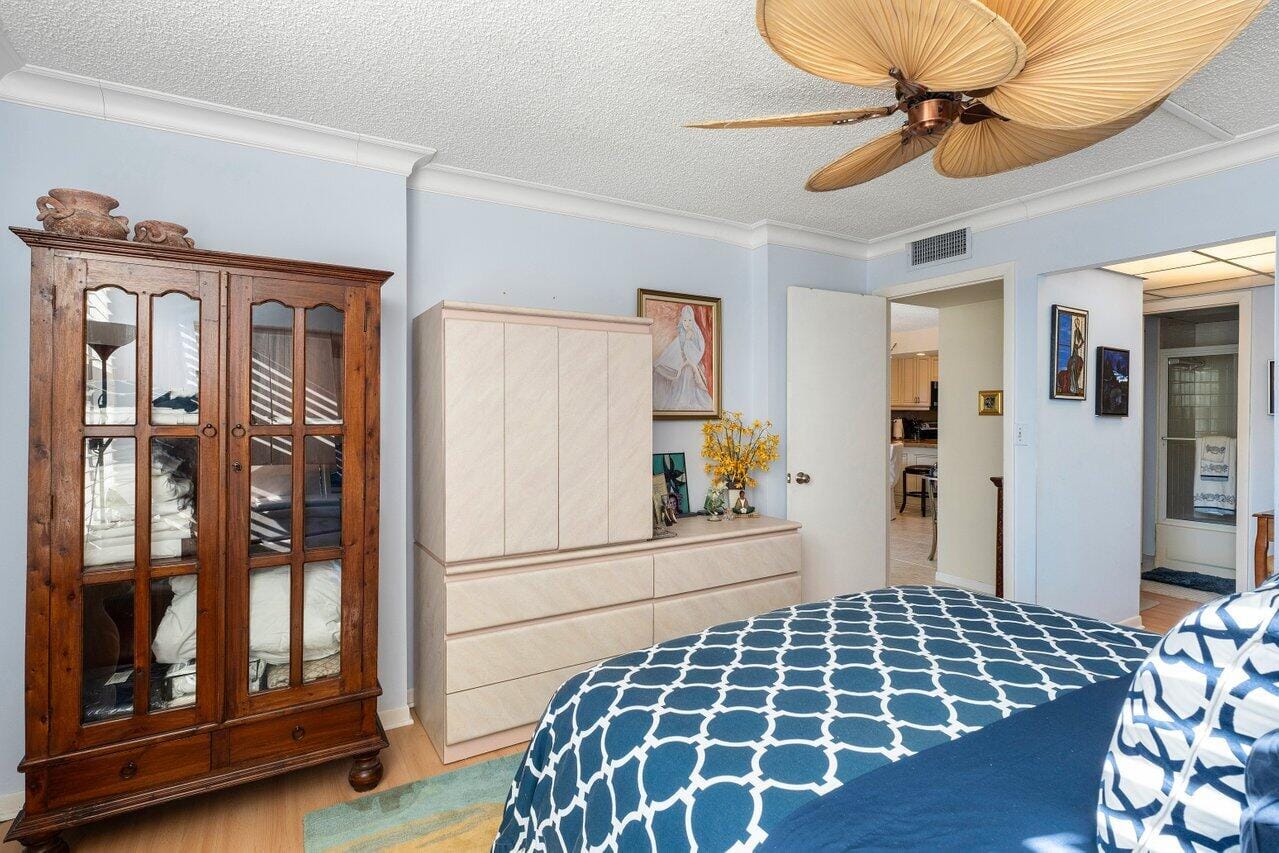 10 Royal Palm Way Unit 202, Boca Raton, FL 33432 photo 17