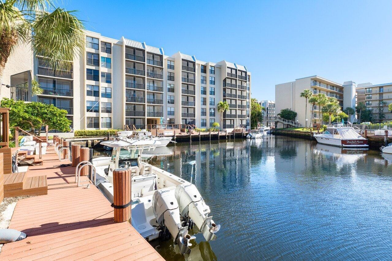10 Royal Palm Way Unit 202, Boca Raton, FL 33432 photo 26