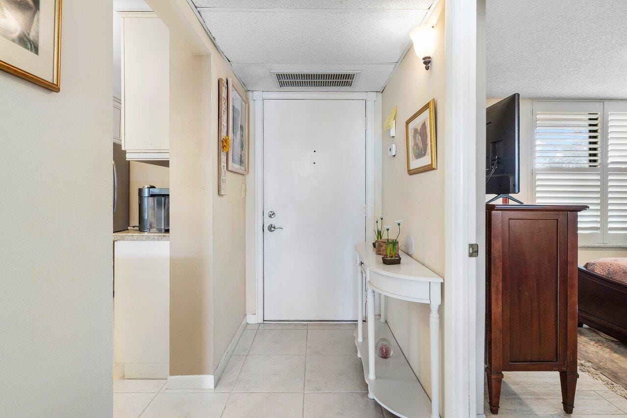 10 Royal Palm Way Unit 202, Boca Raton, FL 33432 photo 8