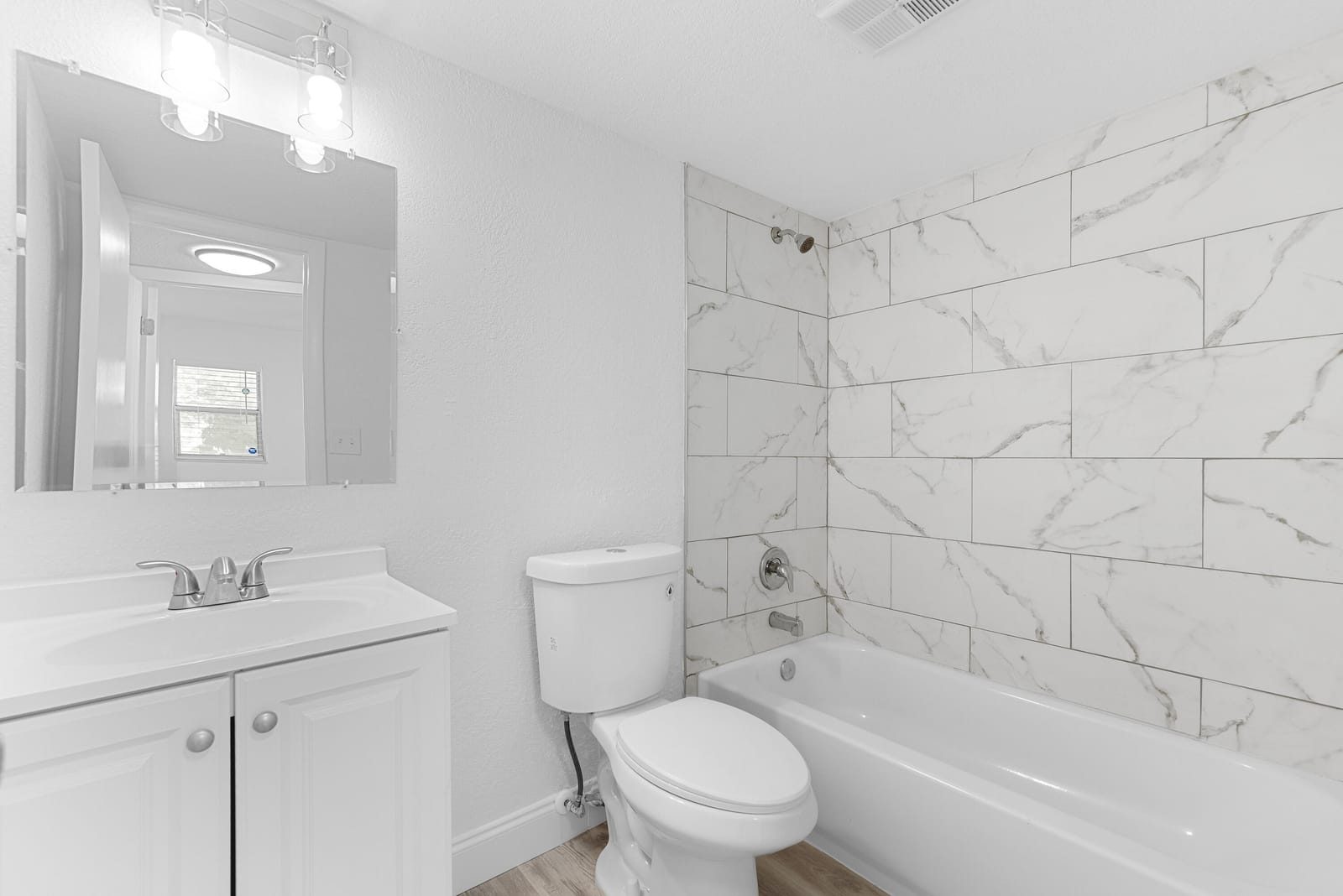 8000 Sunrise Lakes Drive E 112 — photo 11