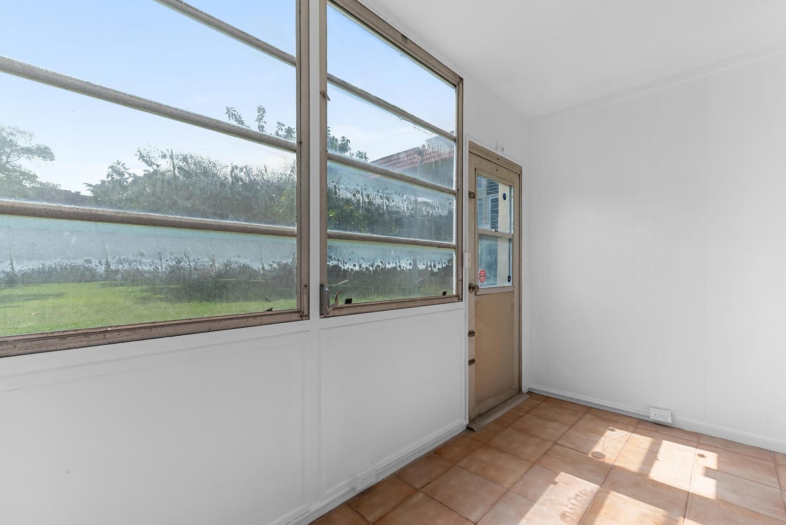 8000 Sunrise Lakes Drive E 112, Sunrise, FL 33322 photo 19
