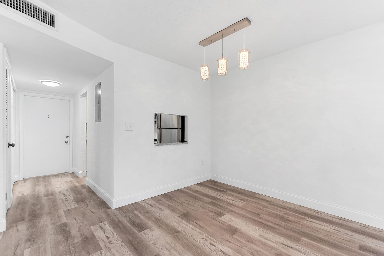 8000 Sunrise Lakes Drive E 112 — photo 8