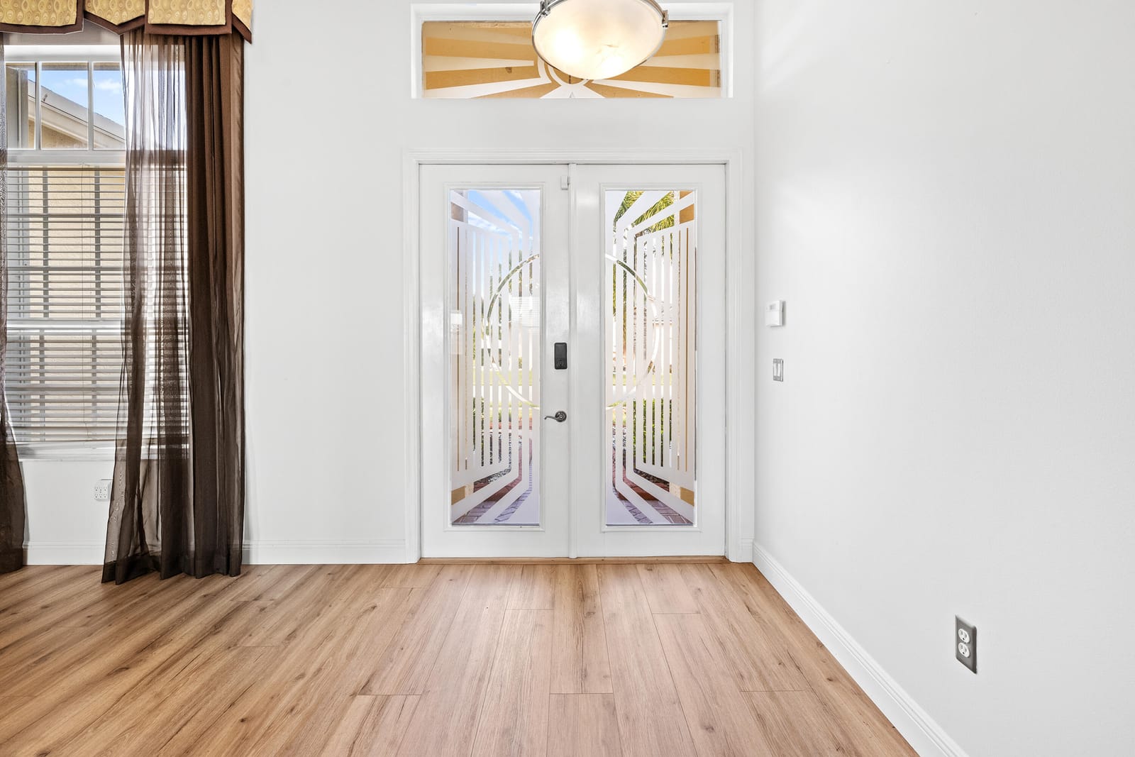 525 SW Lake Manatee Way — photo 3
