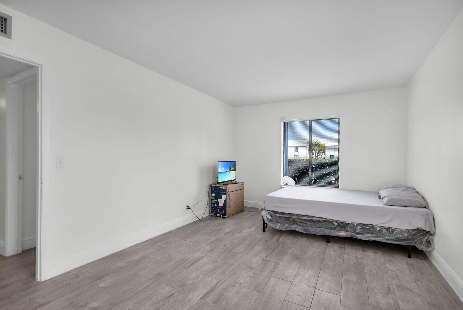 1011 Green Pine Boulevard G1, West Palm Beach, FL 33409 photo 18