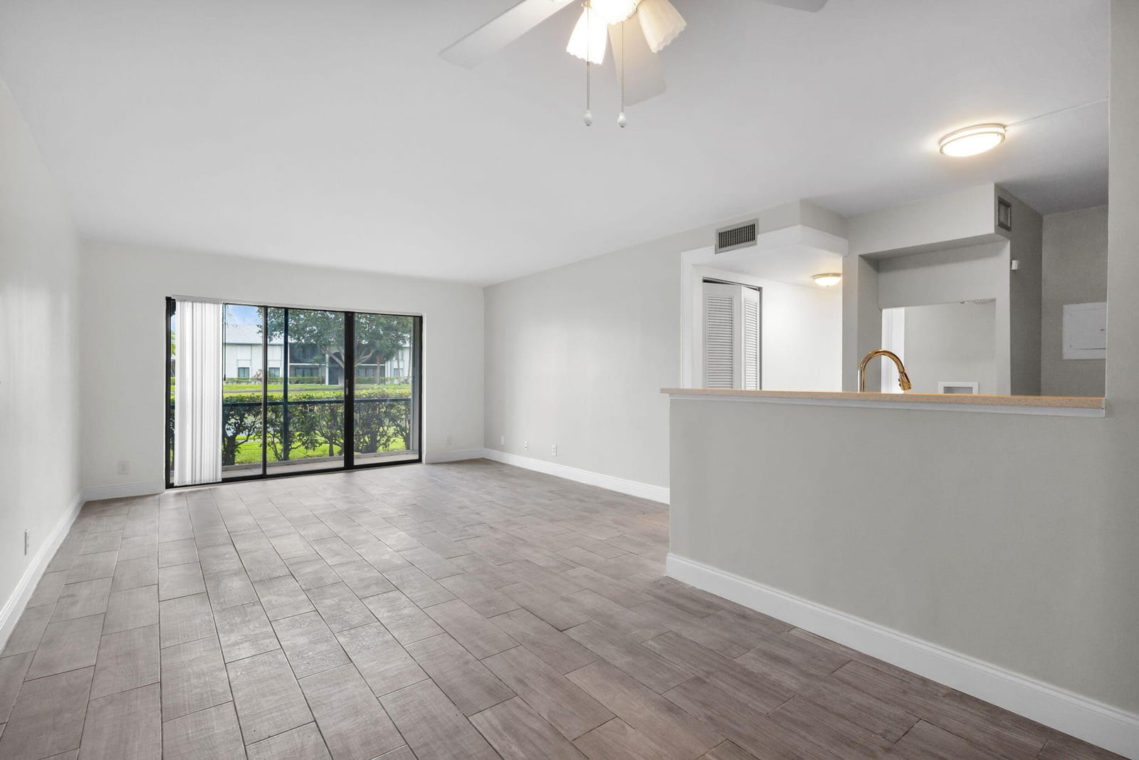 1011 Green Pine Boulevard G1 — photo 9