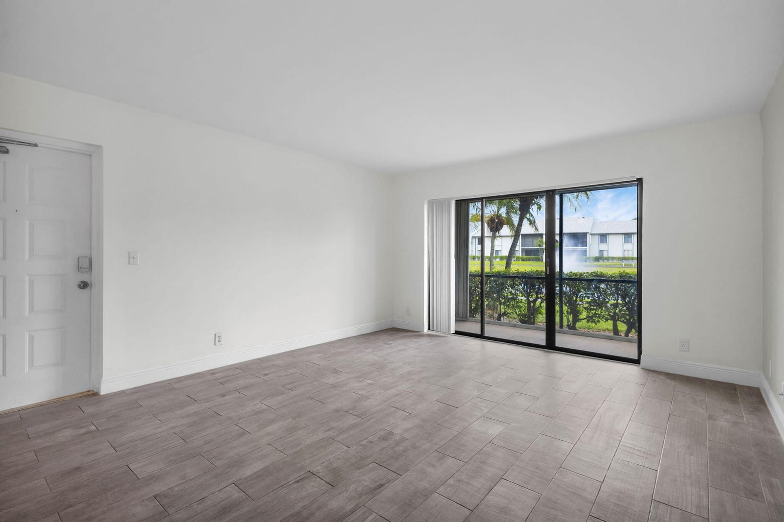 1011 Green Pine Boulevard G1 — photo 10