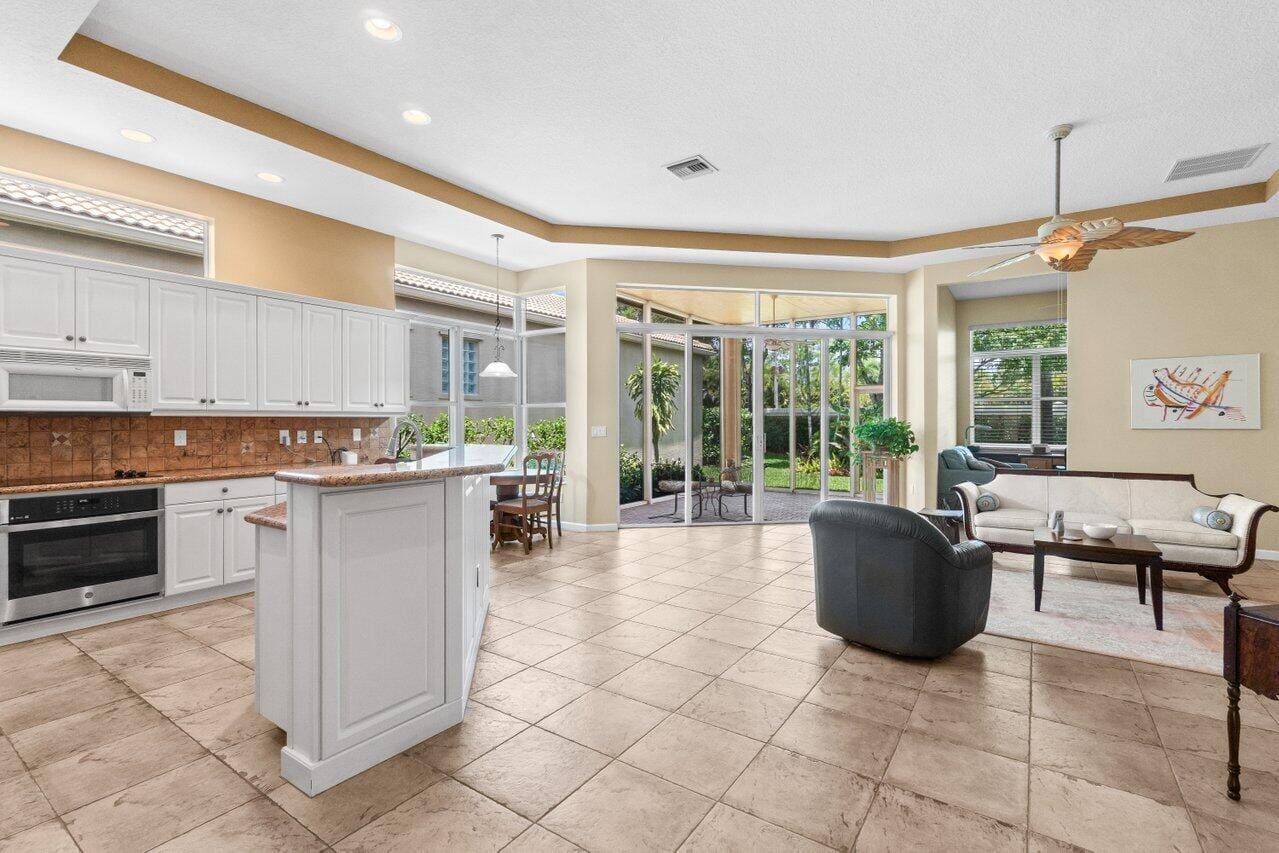 8621 Via Brilliante, Wellington, FL 33411 photo 11