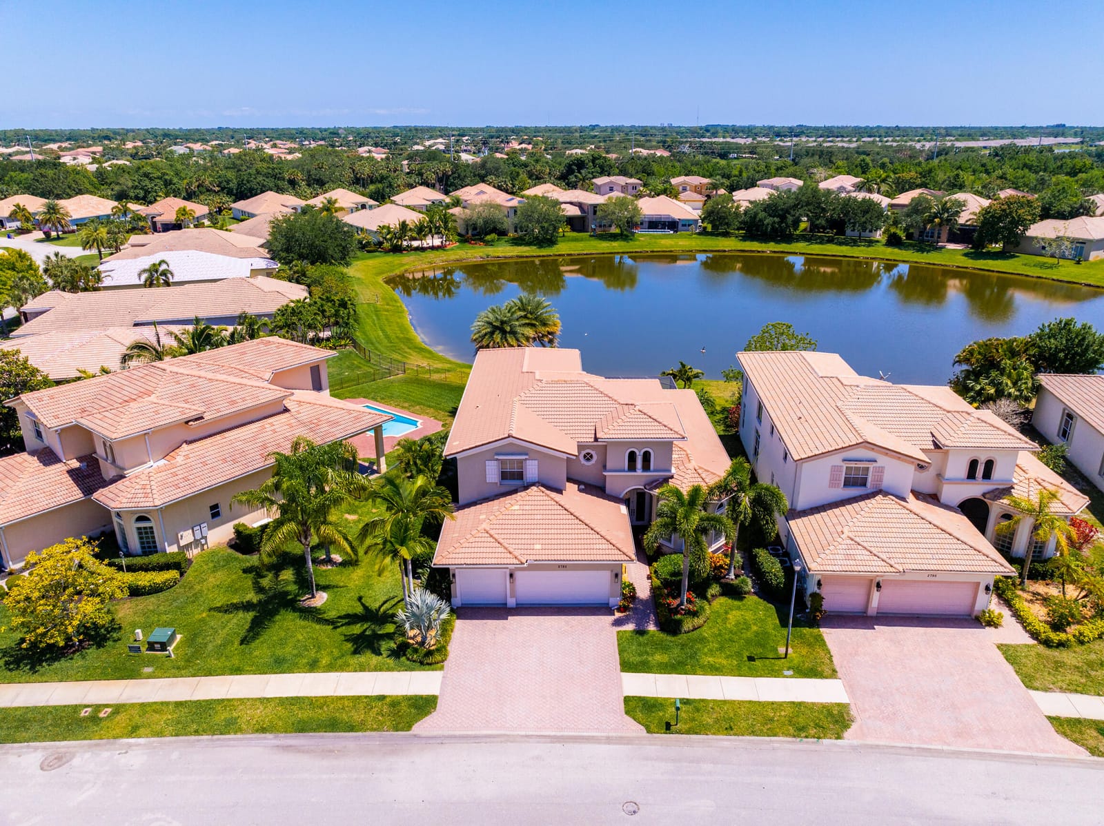 2785 Grand Isle Way SW — photo 2