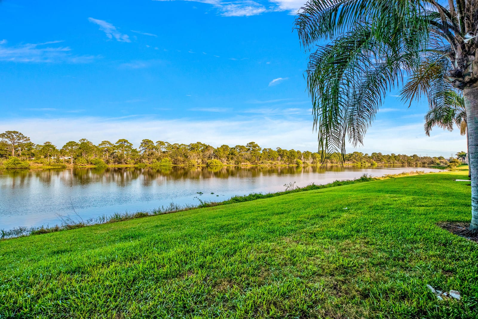 3606 NW Mediterranean Lane 104, Jensen Beach, FL 34957 photo 2