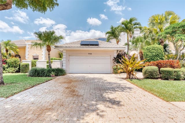7725 Travelers Tree Drive, sold in Palms At Boca Pointe, Boca Raton, FL