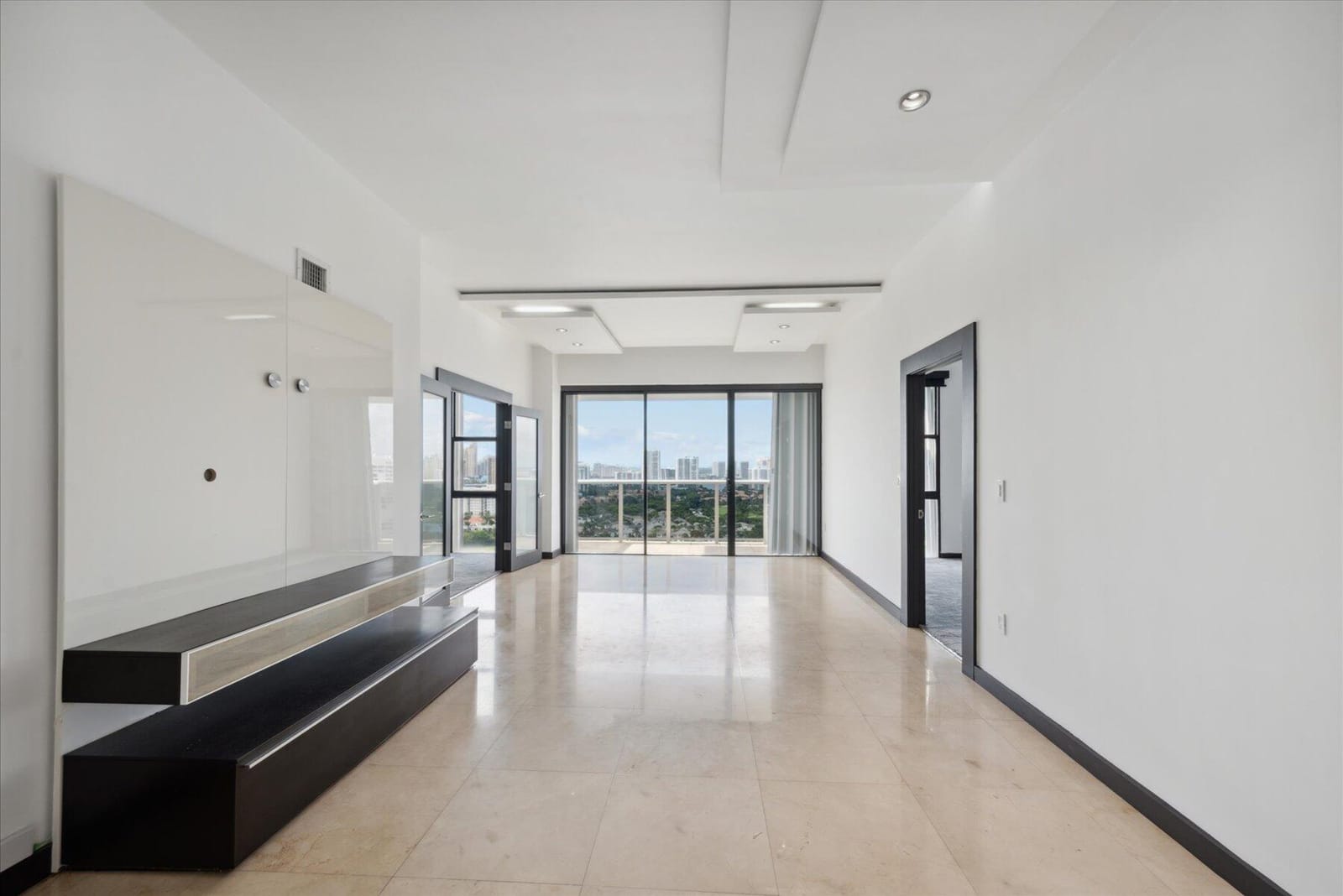 3625 N Country Club Drive Ph 8, Aventura, FL 33180 photo 5