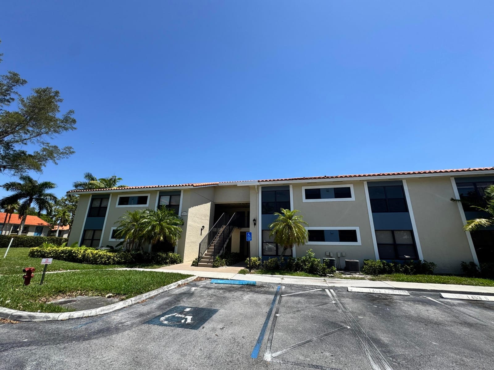 1453 Lake Crystal Drive H, West Palm Beach, FL 33411