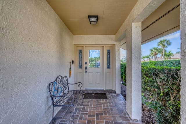 17110 Waterbend 221 Drive 221, sold in Waterbend At Jonathans Landing Condo, Jupiter, FL
