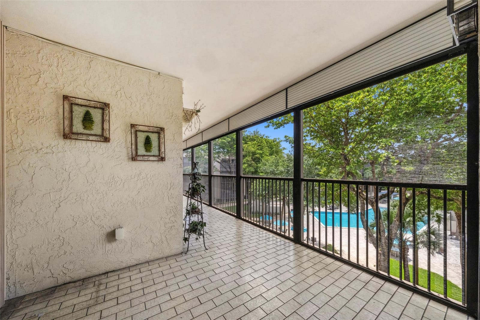 2806 N 46th Avenue D539, Hollywood, FL 33021 photo 13