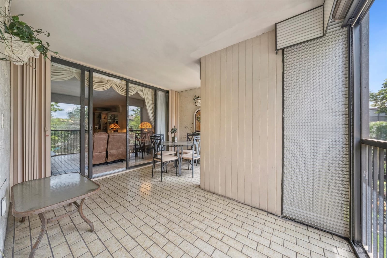 2806 N 46th Avenue D539, Hollywood, FL 33021 photo 15