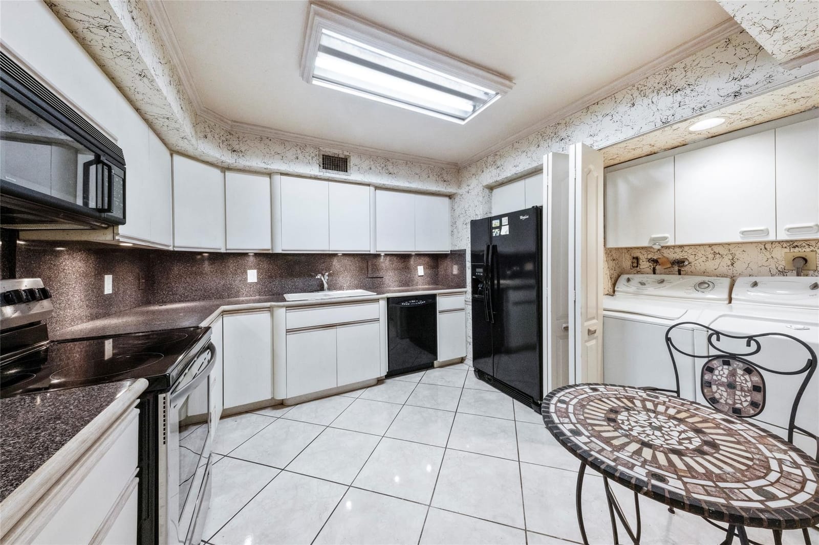 2806 N 46th Avenue D539, Hollywood, FL 33021 photo 16