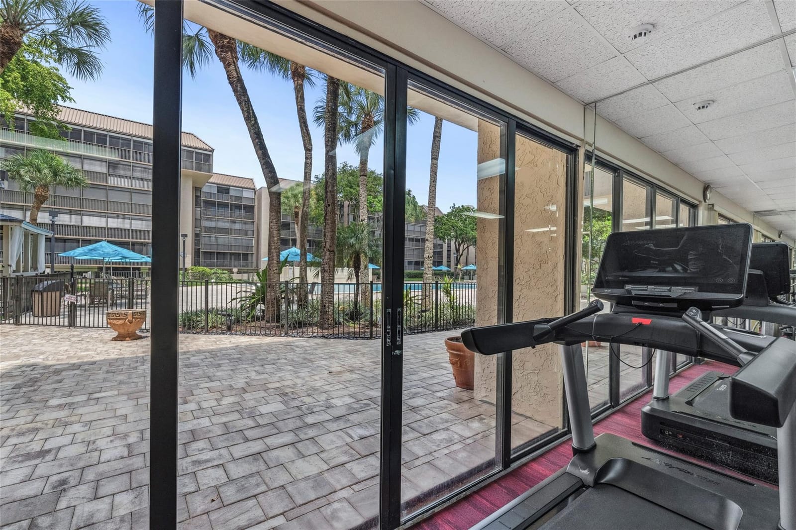 2806 N 46th Avenue D539, Hollywood, FL 33021 photo 30