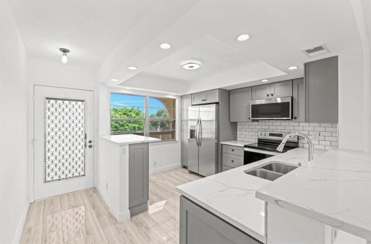 2304 Lucaya Lane B4, Coconut Creek, FL 33066