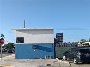 2301 S Andrews Avenue — photo 8
