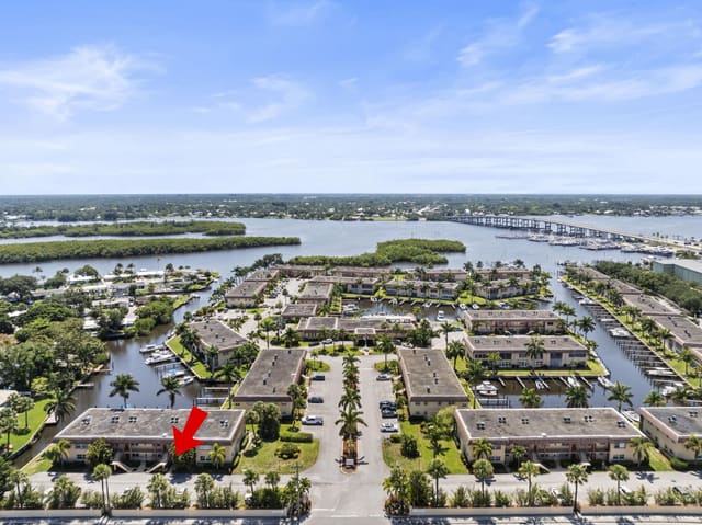 2600 S Kanner Highway A4, Stuart, FL 34994