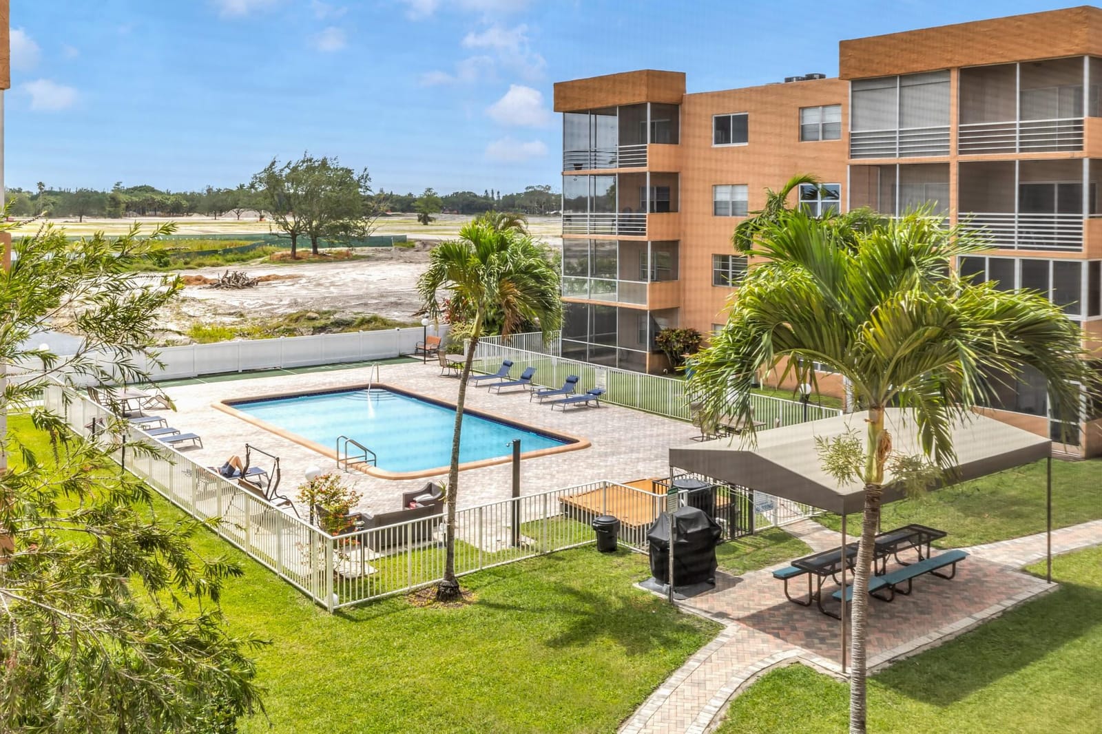 3048 E Sunrise Lakes Drive 313, Fort Lauderdale, FL 33322