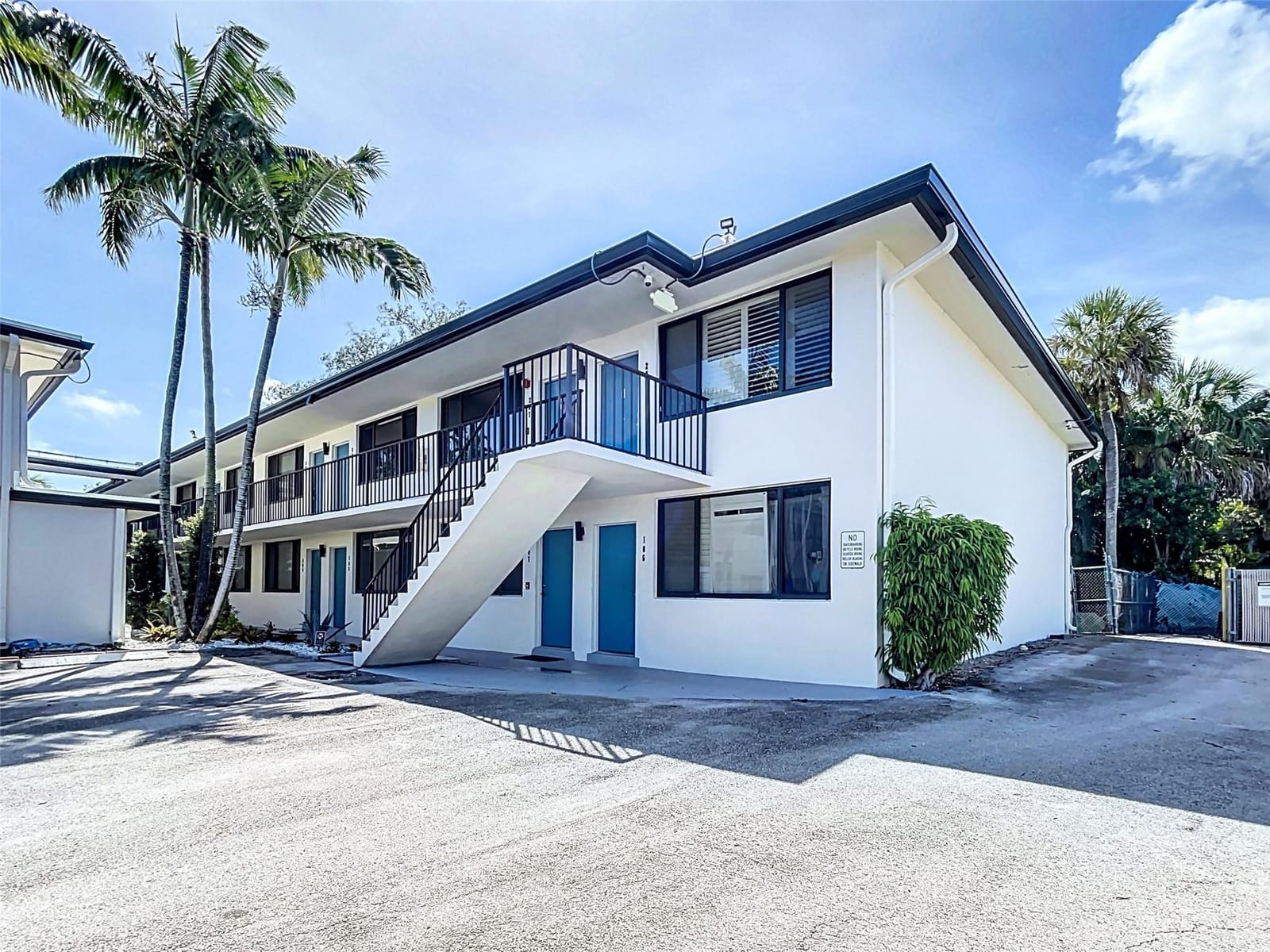 1901 N Andrews Avenue 208, Wilton Manors, FL 33311