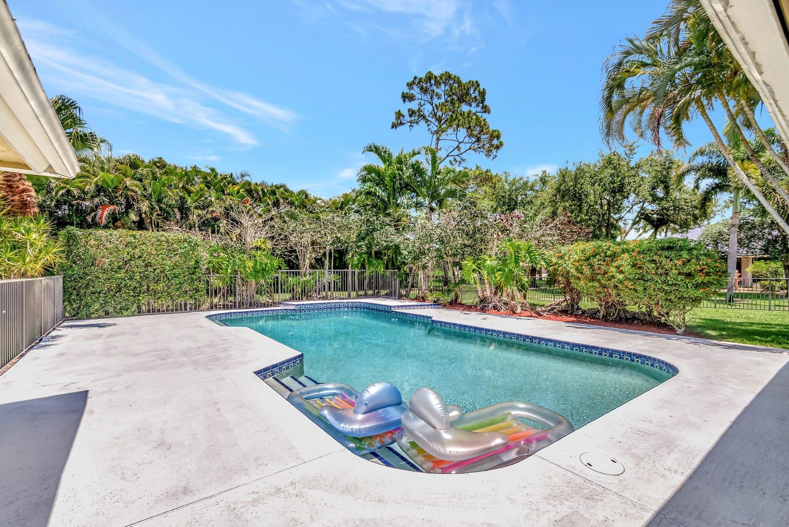 15385 Cedar Bluff Place, Wellington, FL 33414 photo 3