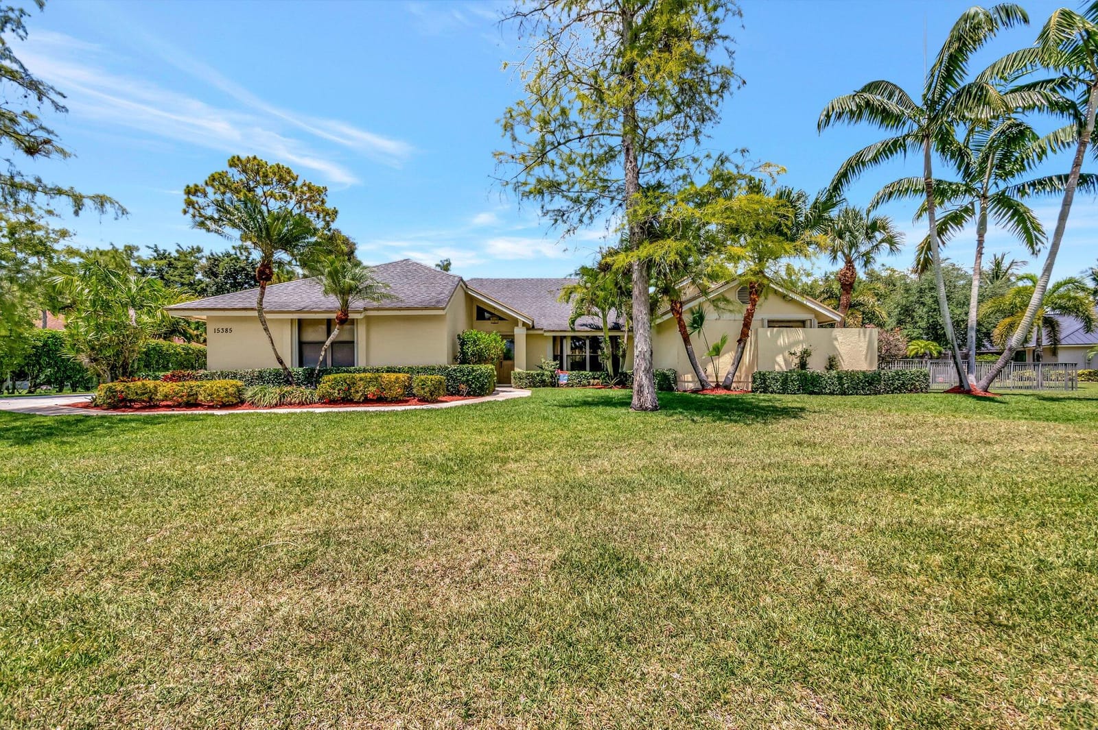 15385 Cedar Bluff Place, Wellington, FL 33414 photo 6