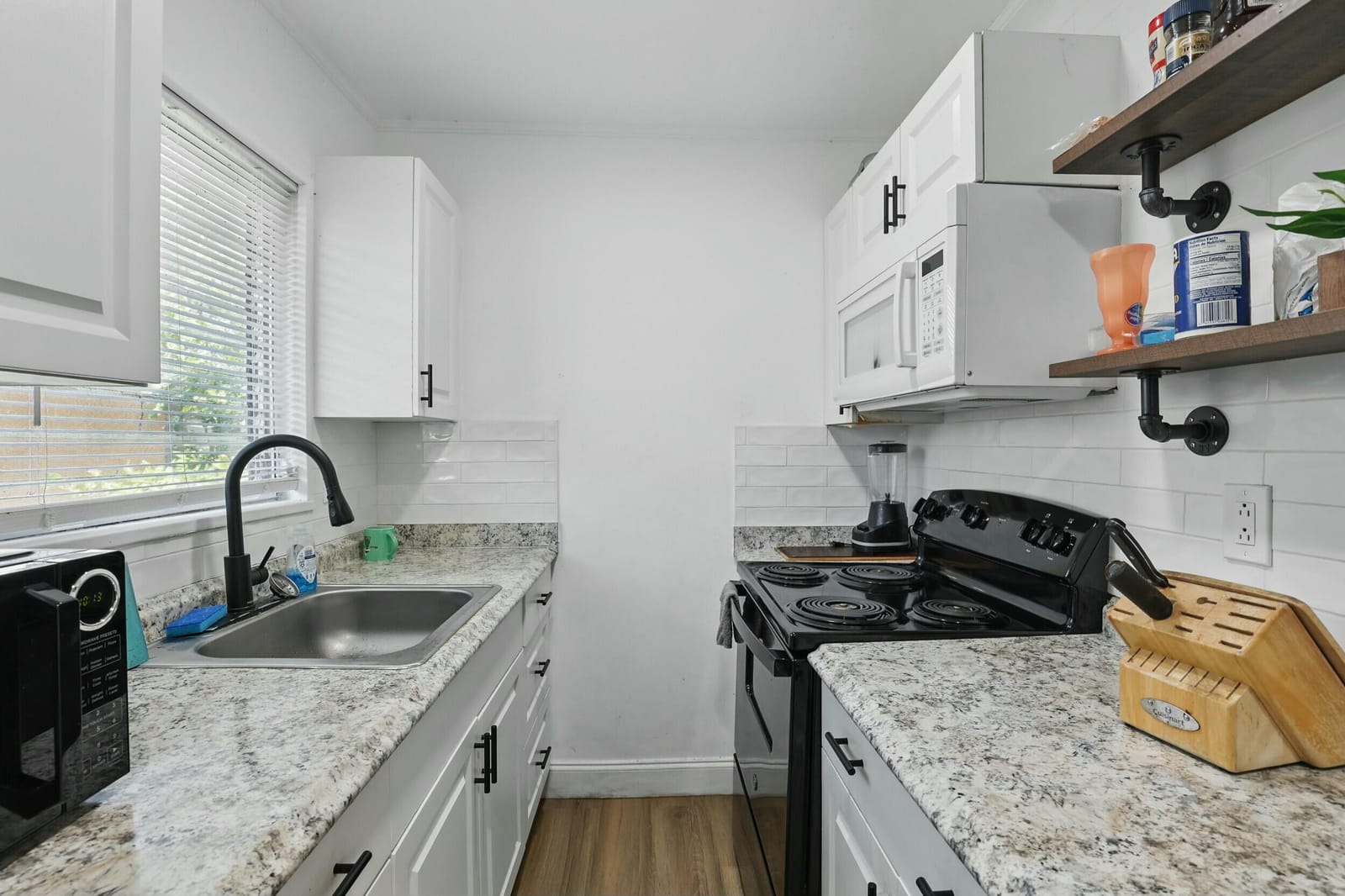 424 S E Street — photo 10