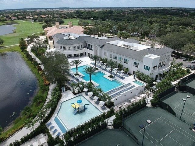 8877 Valhalla Drive, Delray Beach, FL 33446