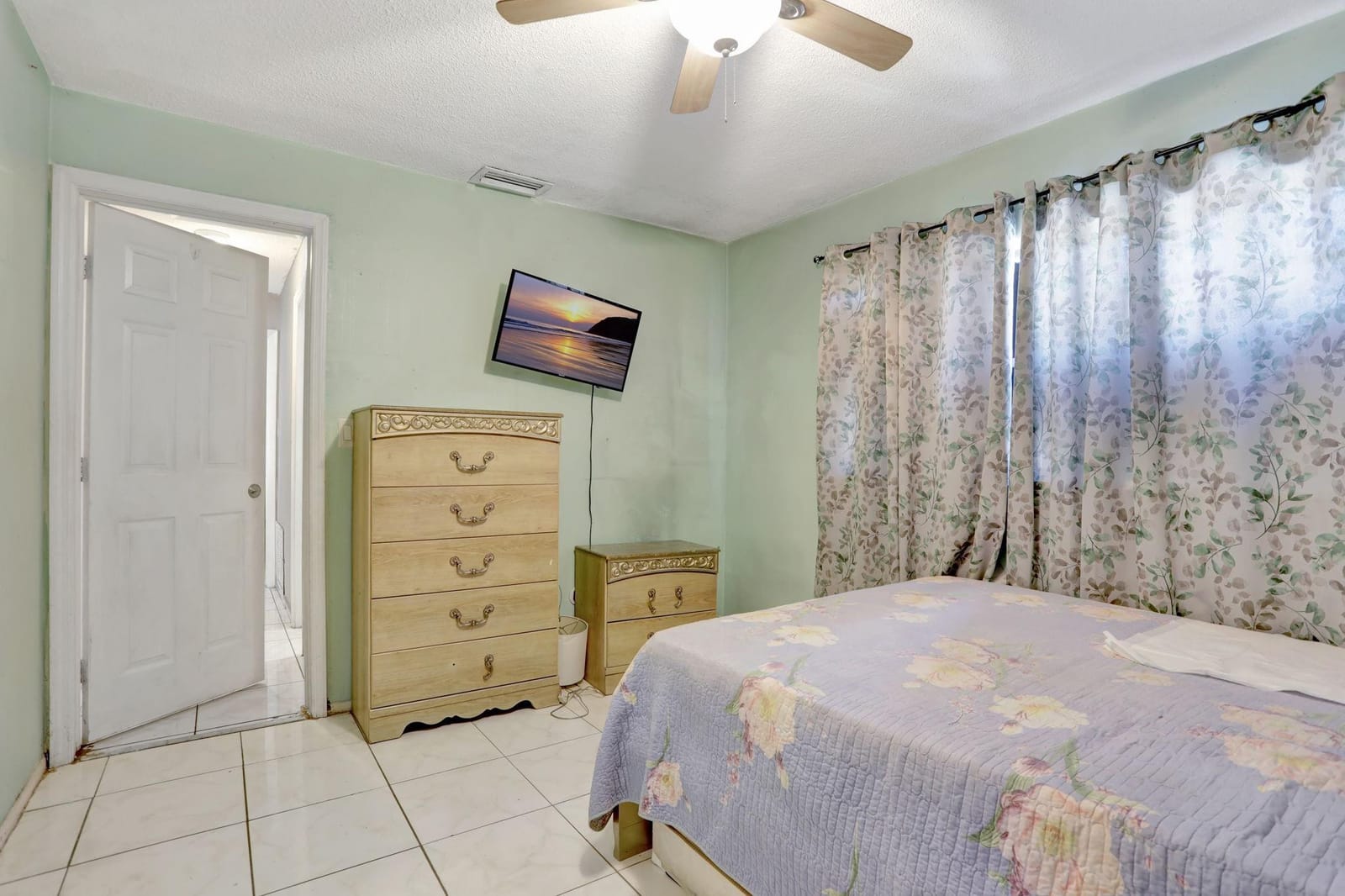 3960 NW 45th Avenue, Lauderdale Lakes, FL 33319 photo 14
