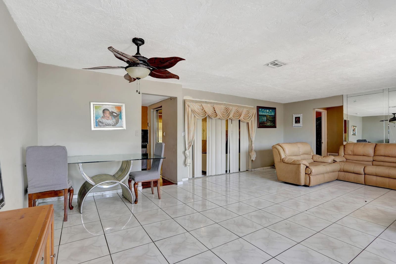 3960 NW 45th Avenue, Lauderdale Lakes, FL 33319 photo 3
