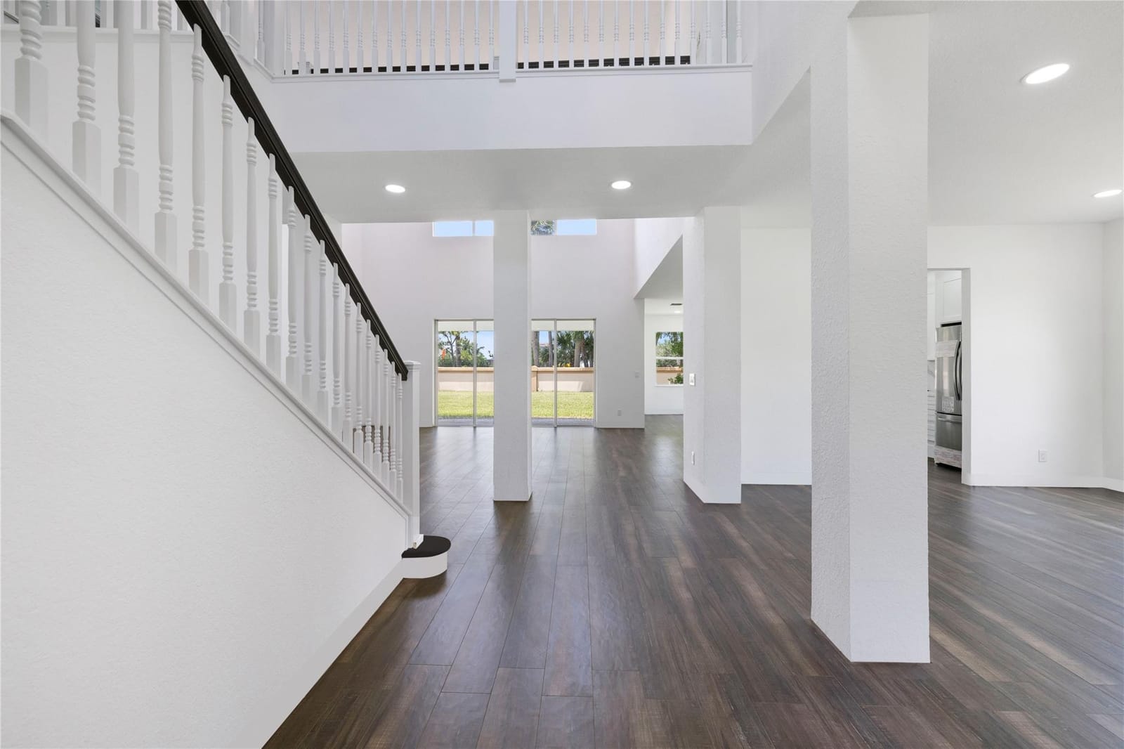 5280 Sapphire Lane — photo 3