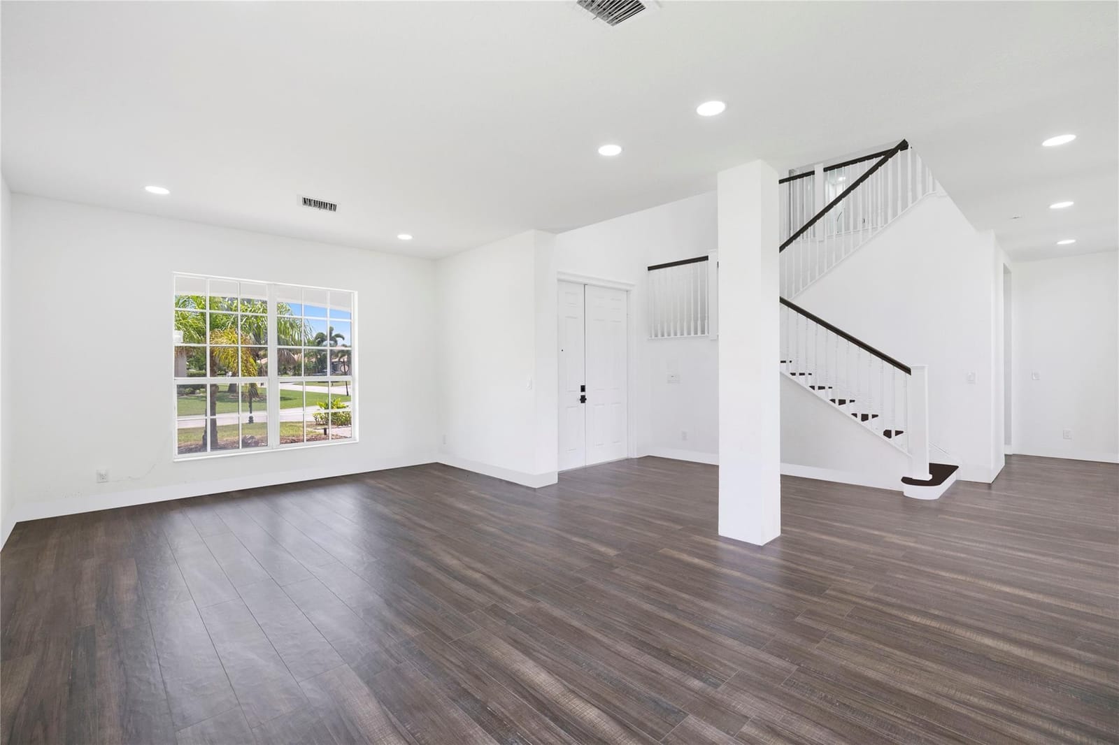 5280 Sapphire Lane — photo 4