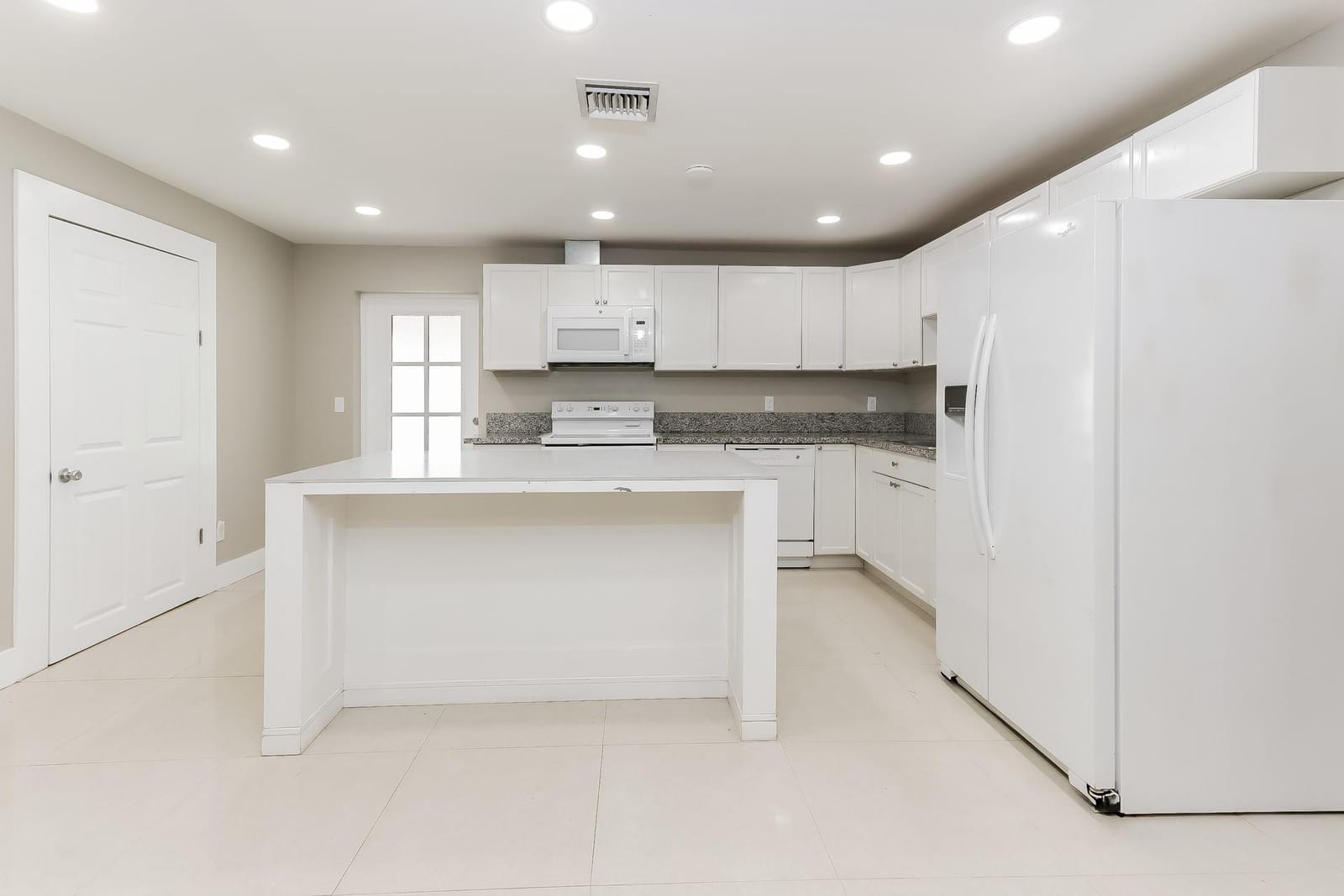 480 Caroline Avenue, West Palm Beach, FL 33413 photo 12