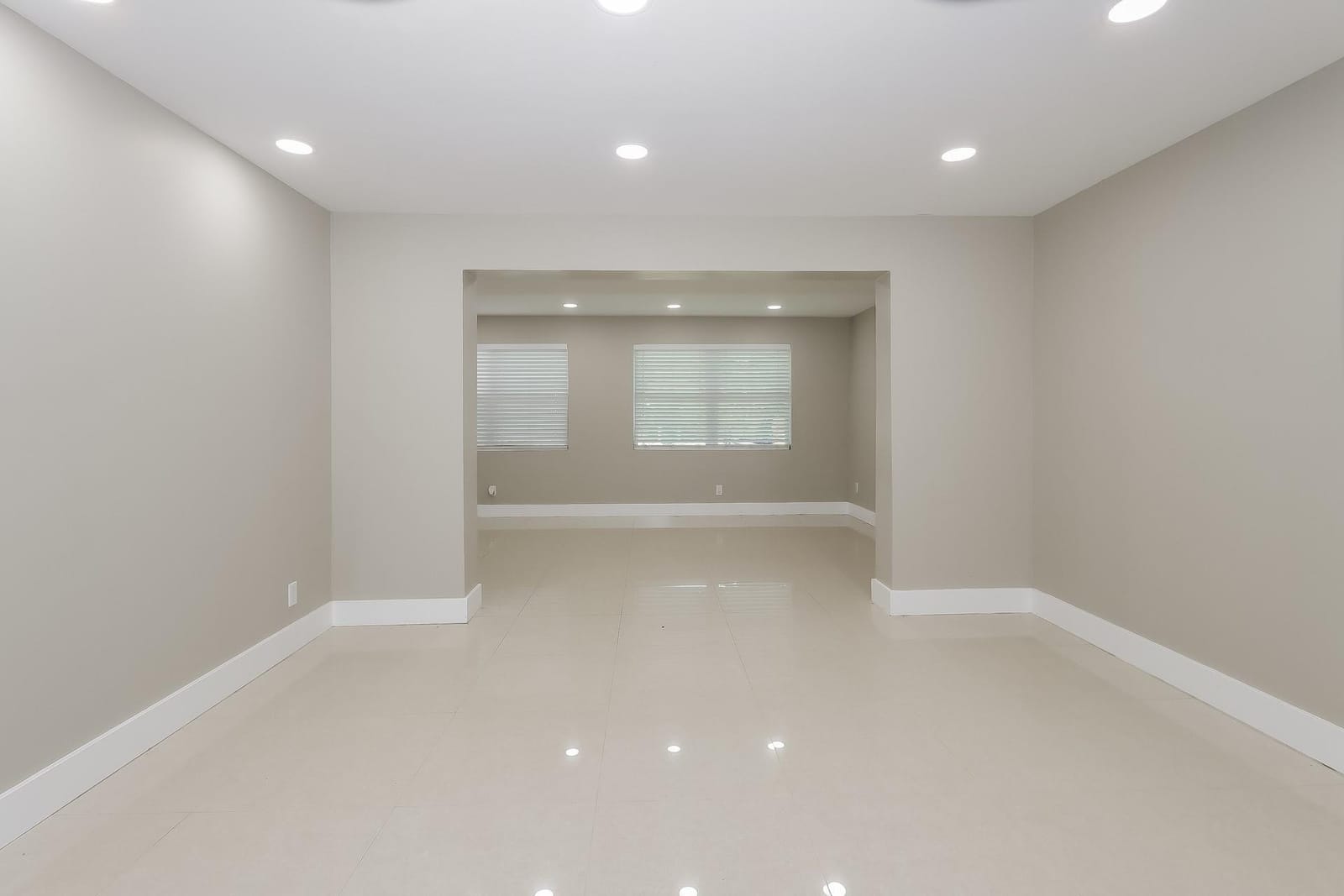 480 Caroline Avenue, West Palm Beach, FL 33413 photo 8