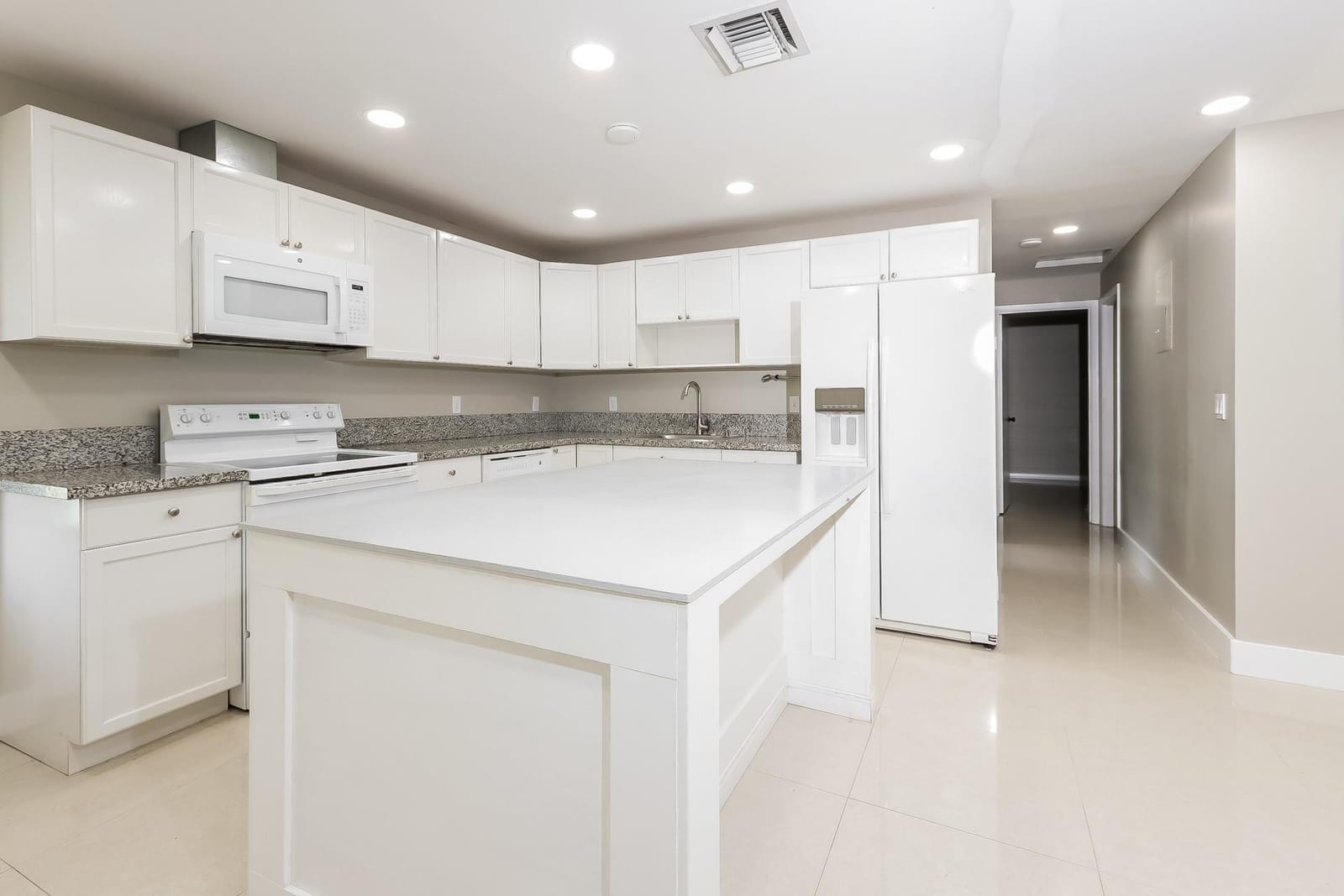 480 Caroline Avenue, West Palm Beach, FL 33413 photo 10