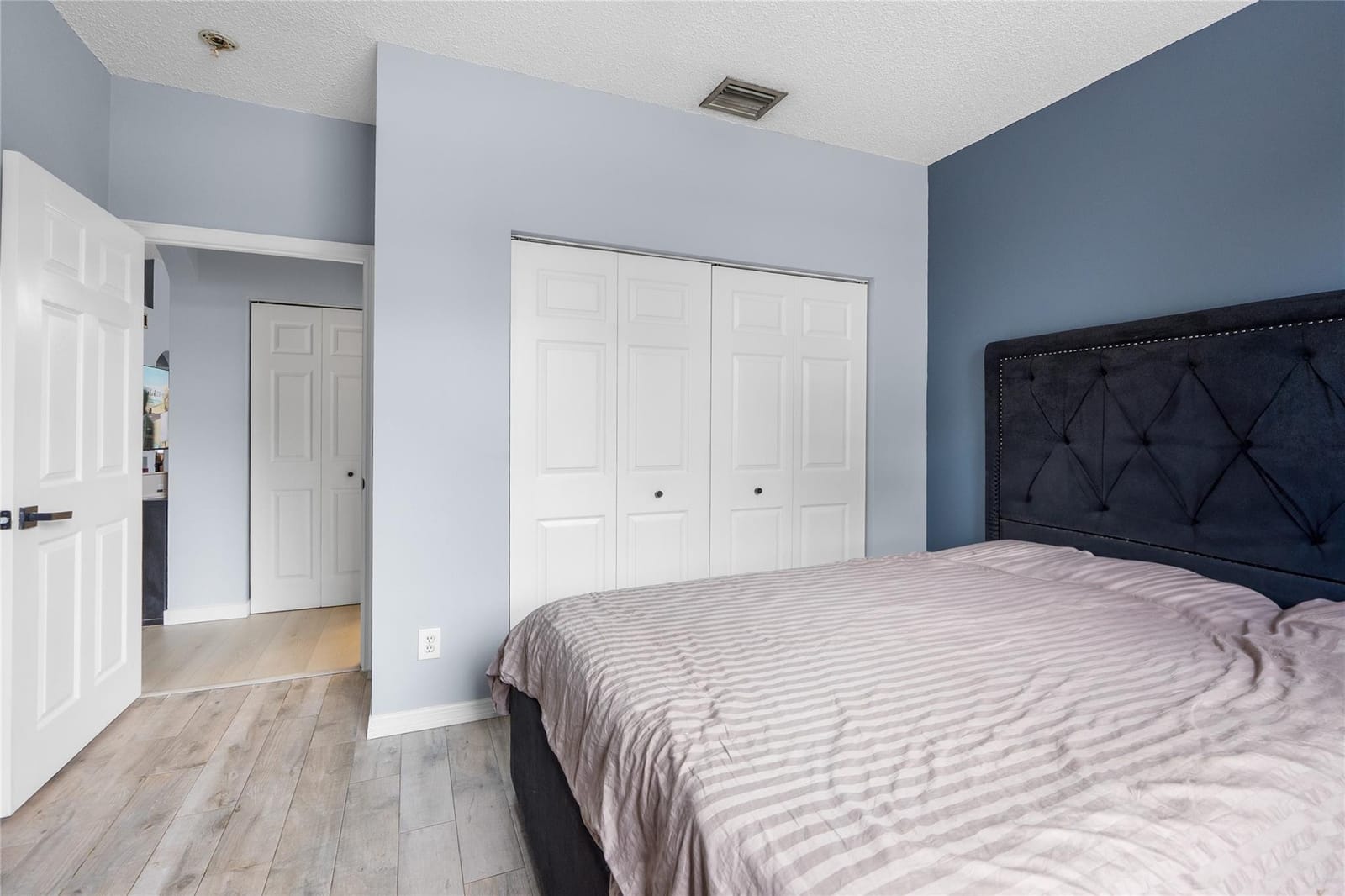 801 NW 130th Avenue, Pembroke Pines, FL 33028 photo 13