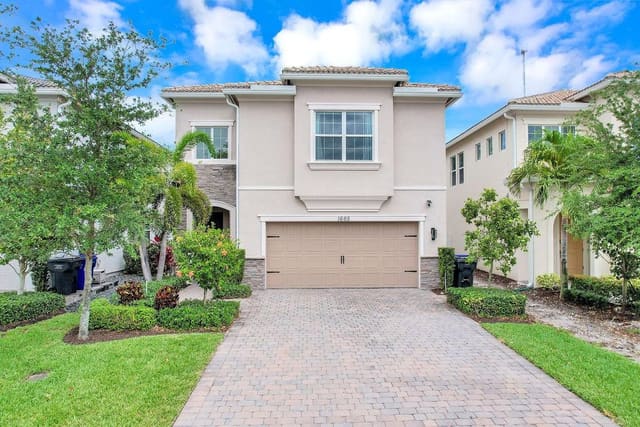 1665 Trailhead Terrace, Hollywood, FL 33021
