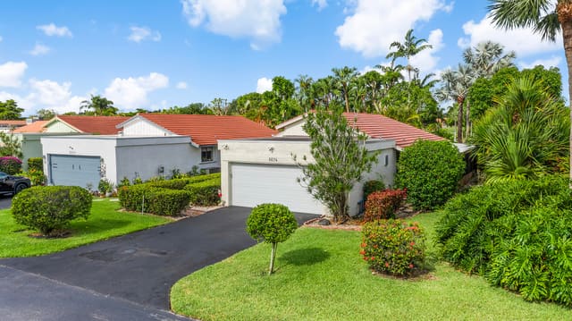 5674 Ainsley Court, sold in Villas Of Monterey At Indian Spring, Boynton Beach, FL