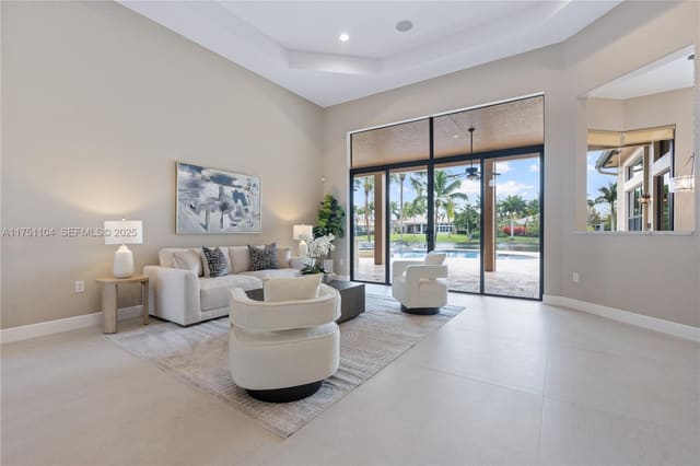 15260 SW 34th Street, Davie, FL 33331