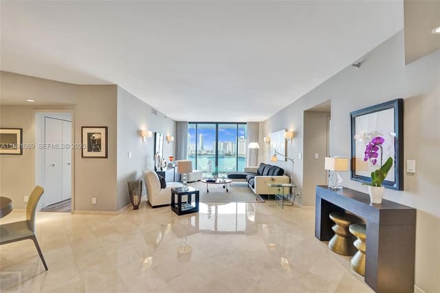 2800 Island Boulevard 1001, sold in 2800 Isl Blvd Williams Is, Aventura, FL
