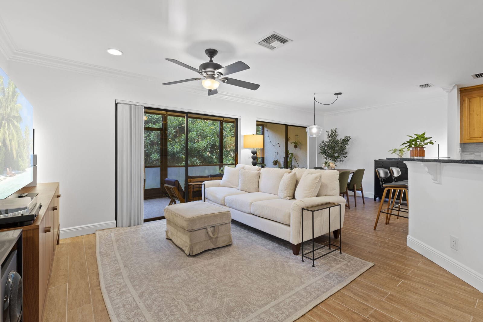 23 Lexington Lane W A — photo 8