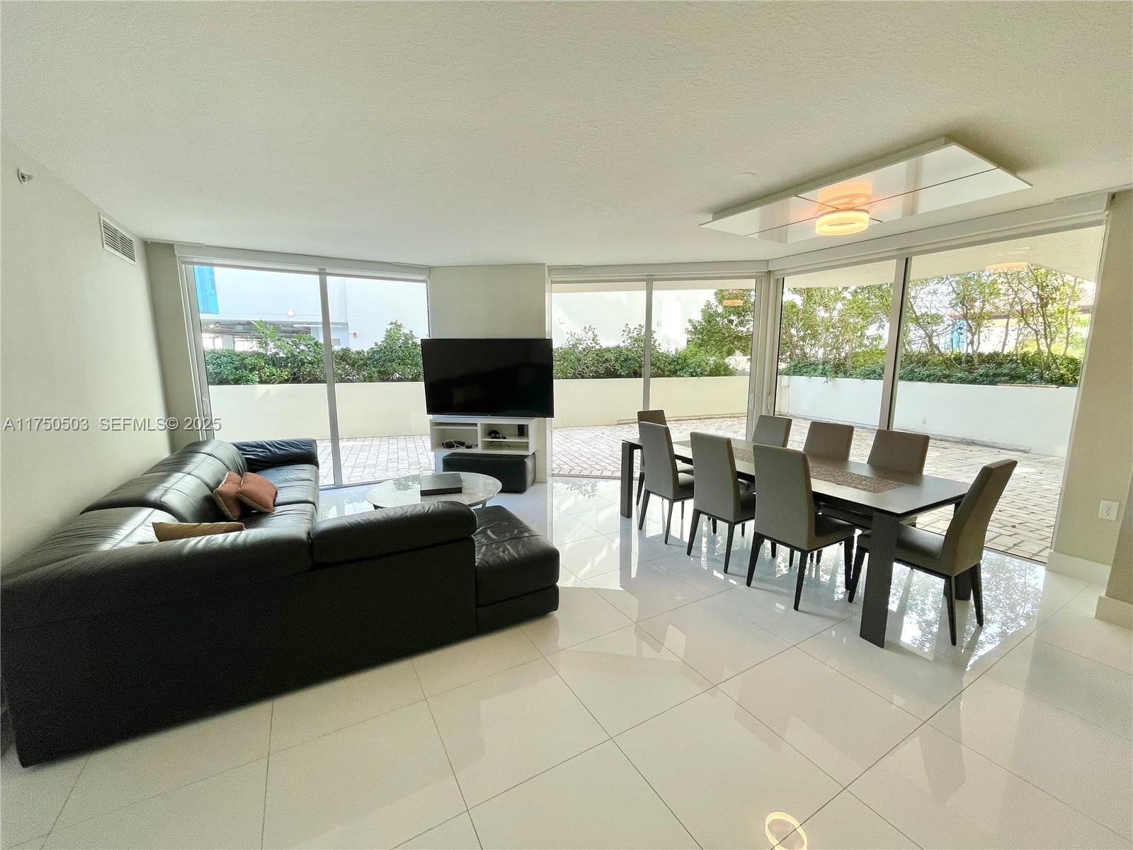 150 Sunny Isles Boulevard 1-501, Sunny Isles Beach, FL 33160 photo 15