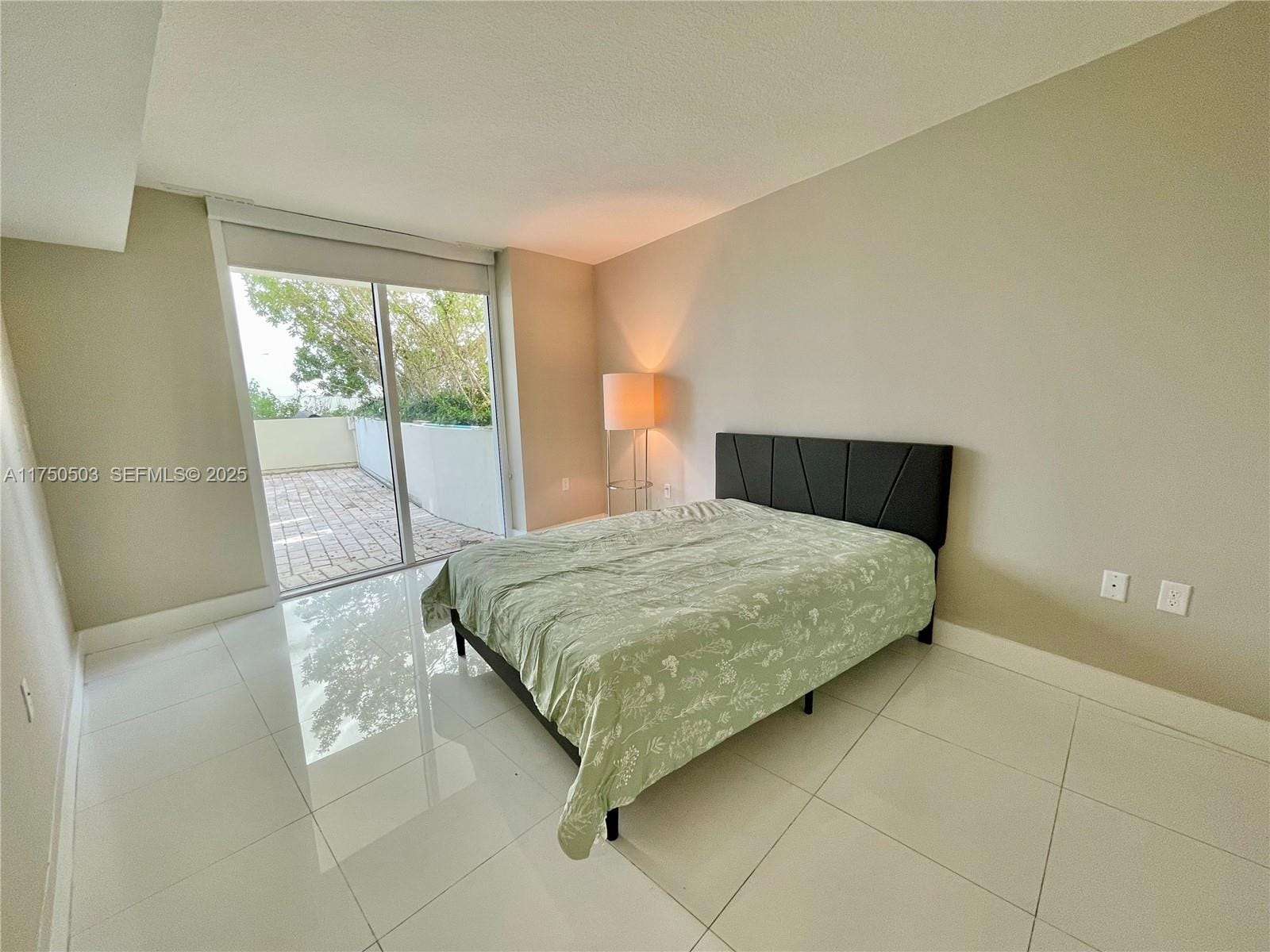 150 Sunny Isles Boulevard 1-501, Sunny Isles Beach, FL 33160 photo 17