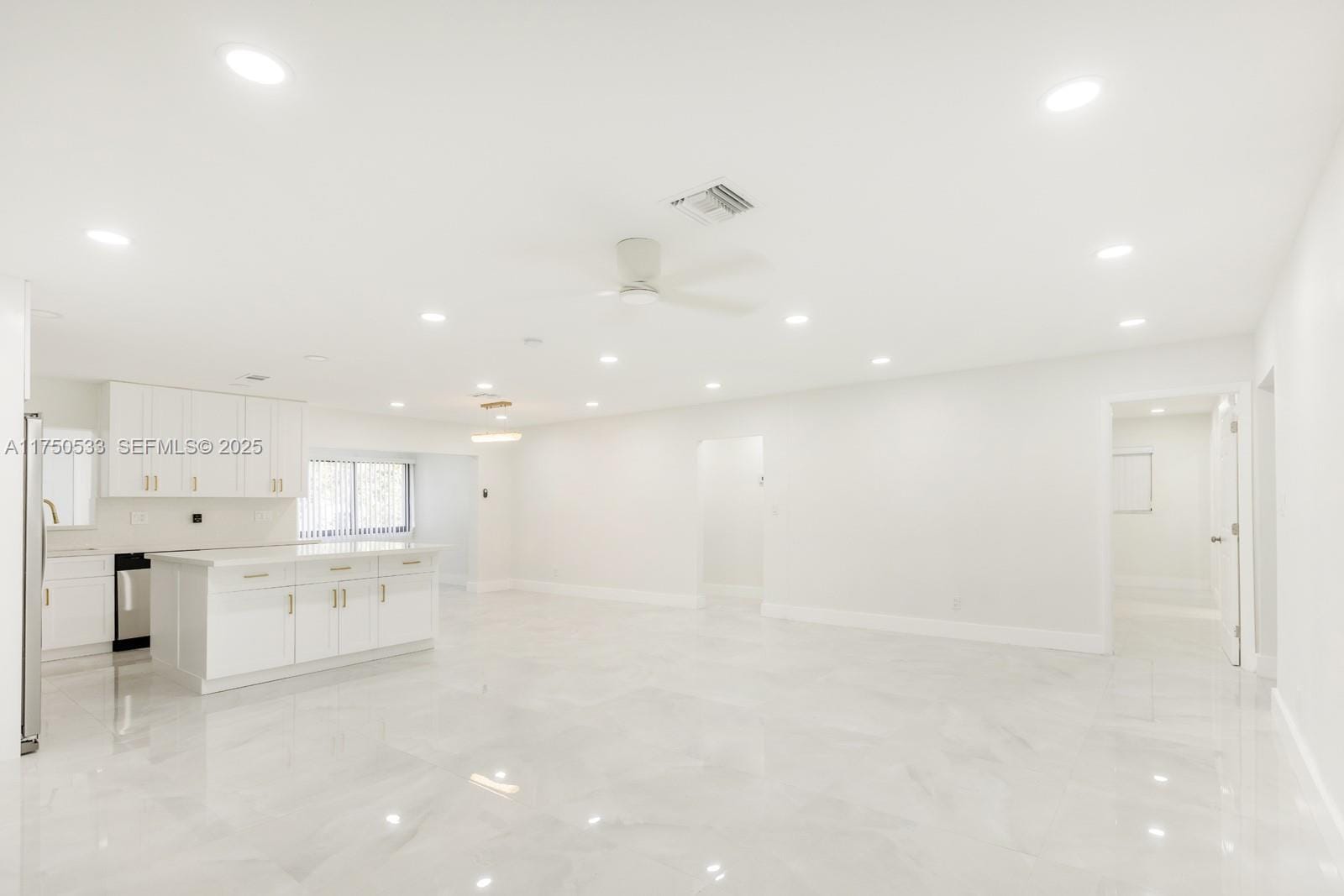 2807 NW 9th Street, Fort Lauderdale, FL 33311 photo 3