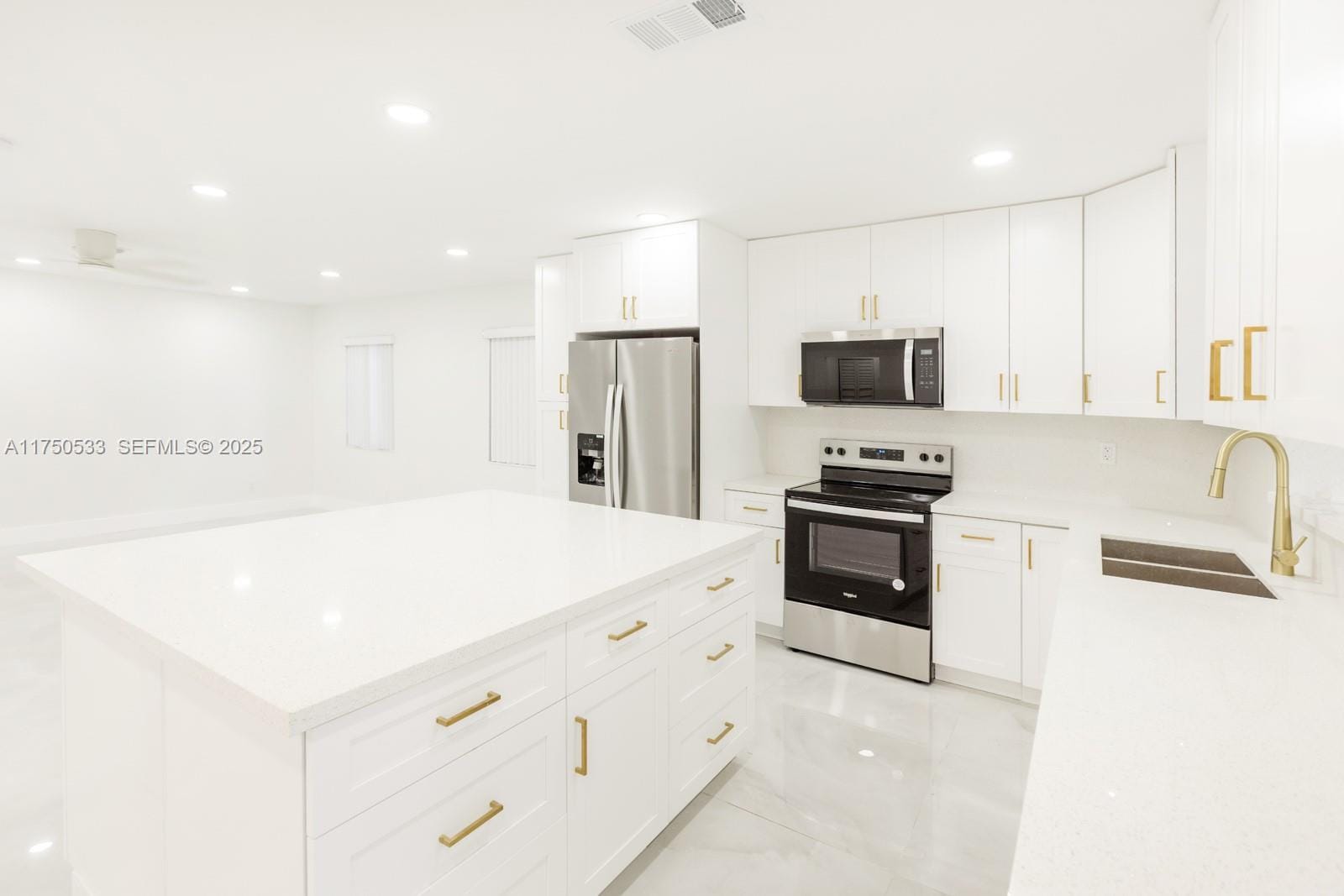 2807 NW 9th Street, Fort Lauderdale, FL 33311 photo 6