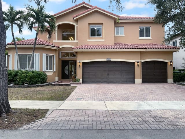 2209 SE 19th Avenue, sold in Palm Isle Estates, Homestead, FL
