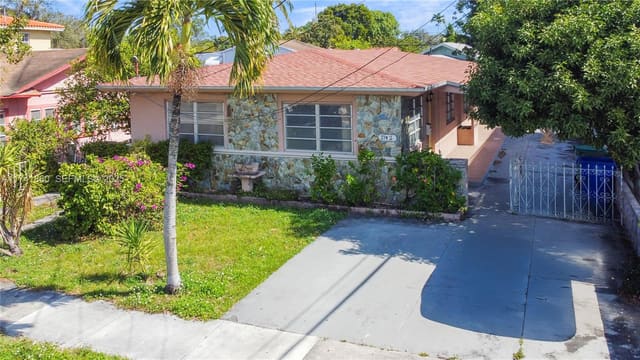 21 NW 32 Court, sold in Twelfth St Manors 1st Add, Miami, FL
